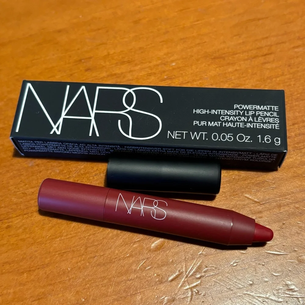 NARS Lip Pencil Cruella